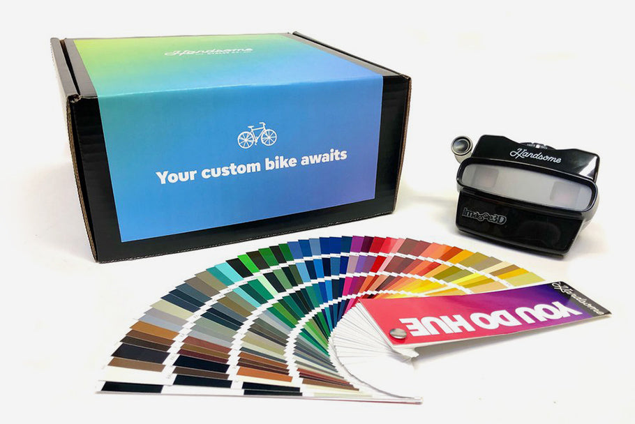 Image of a gift box sex. Including a headset and swatch color pallete and more.